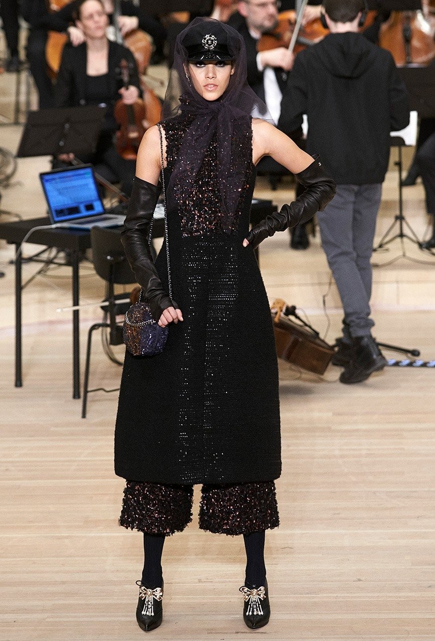 Το Παρίσι συναντά το Αμβούργο στη νέα συλλογή του οίκου Chanel - Φωτογραφία 44