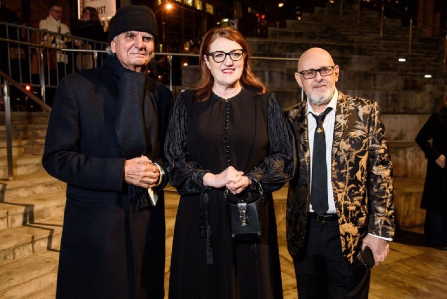 Τιμητική διάκριση για τον Nicolas Ghesquière - Φωτογραφία 2