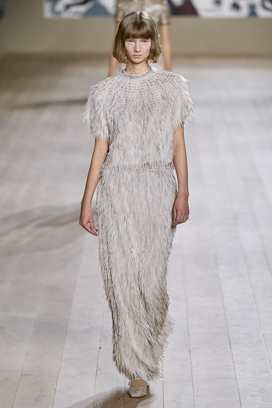 Η Maria Grazia Chiuri προτείνει μία daywear γκαρνταρόμπα, βασισμένη στην Υψηλή Ραπτική -Δείτε όλα τα looks!- Φωτογραφία 33