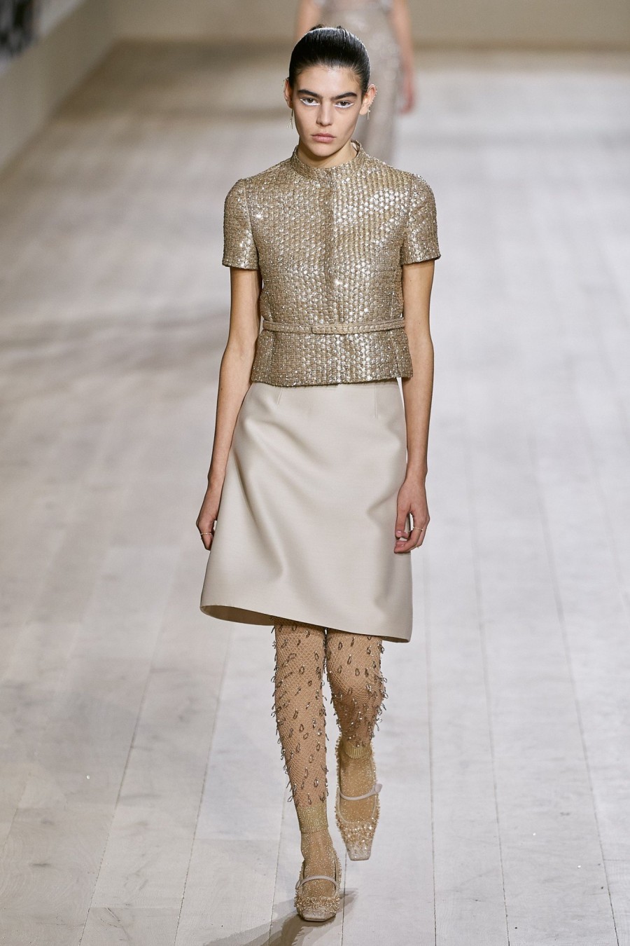 Η Maria Grazia Chiuri προτείνει μία daywear γκαρνταρόμπα, βασισμένη στην Υψηλή Ραπτική -Δείτε όλα τα looks!- Φωτογραφία 34