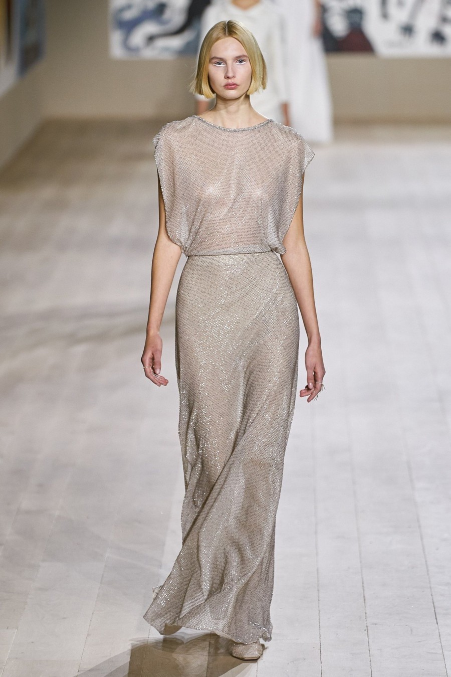 Η Maria Grazia Chiuri προτείνει μία daywear γκαρνταρόμπα, βασισμένη στην Υψηλή Ραπτική -Δείτε όλα τα looks!- Φωτογραφία 35
