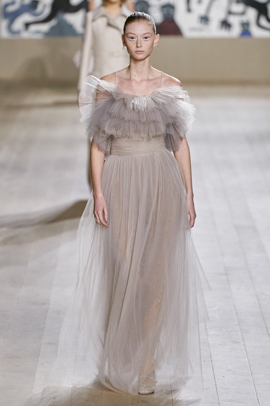 Η Maria Grazia Chiuri προτείνει μία daywear γκαρνταρόμπα, βασισμένη στην Υψηλή Ραπτική -Δείτε όλα τα looks!- Φωτογραφία 38