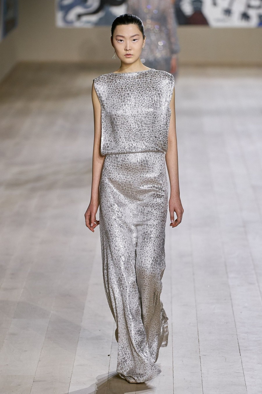 Η Maria Grazia Chiuri προτείνει μία daywear γκαρνταρόμπα, βασισμένη στην Υψηλή Ραπτική -Δείτε όλα τα looks!- Φωτογραφία 51