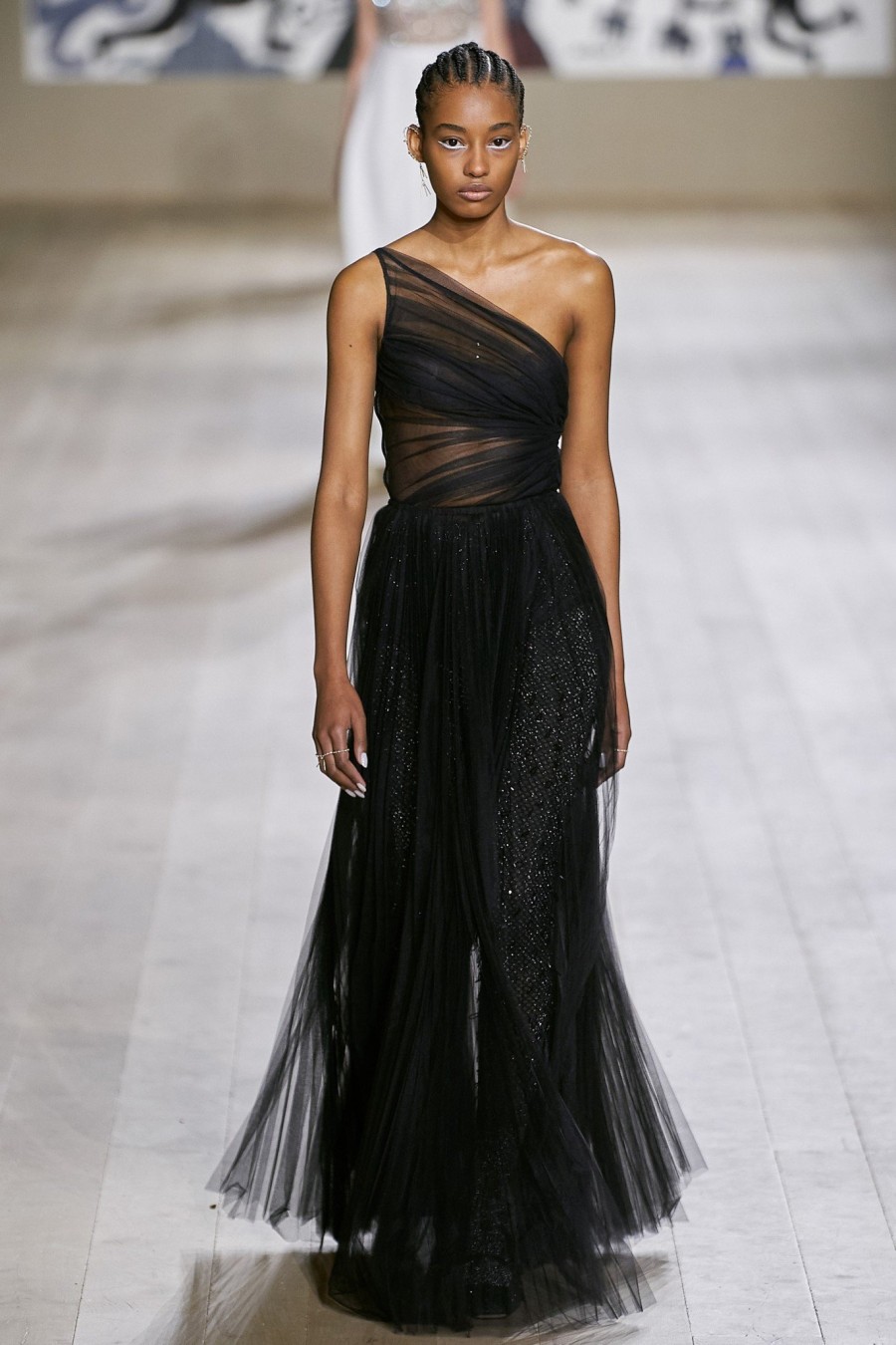 Η Maria Grazia Chiuri προτείνει μία daywear γκαρνταρόμπα, βασισμένη στην Υψηλή Ραπτική -Δείτε όλα τα looks!- Φωτογραφία 46