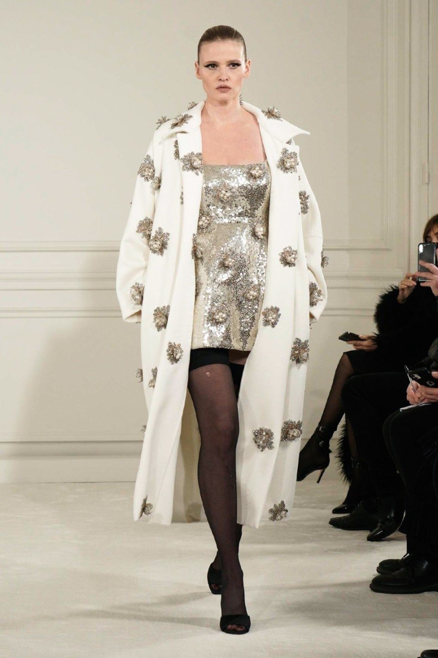 Maison Valentino: Πώς ο Pierpaolo Piccioli δημιούργησε Υψηλή Ραπτική για όλους- Φωτογραφία 13