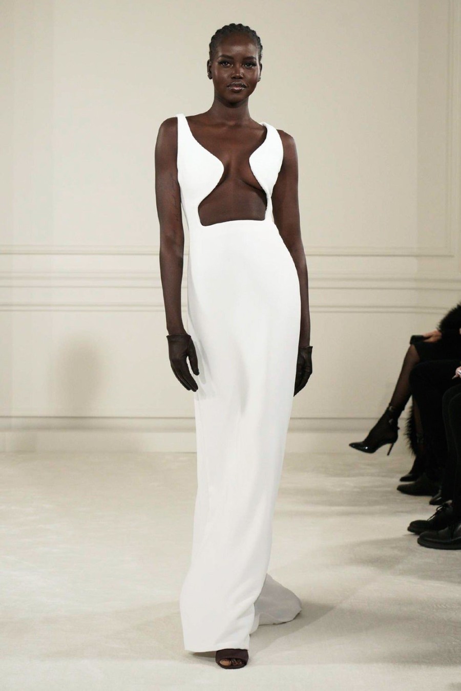 Maison Valentino: Πώς ο Pierpaolo Piccioli δημιούργησε Υψηλή Ραπτική για όλους- Φωτογραφία 17