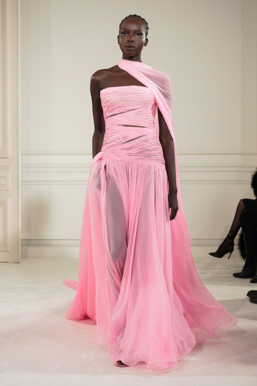 Maison Valentino: Πώς ο Pierpaolo Piccioli δημιούργησε Υψηλή Ραπτική για όλους- Φωτογραφία 48