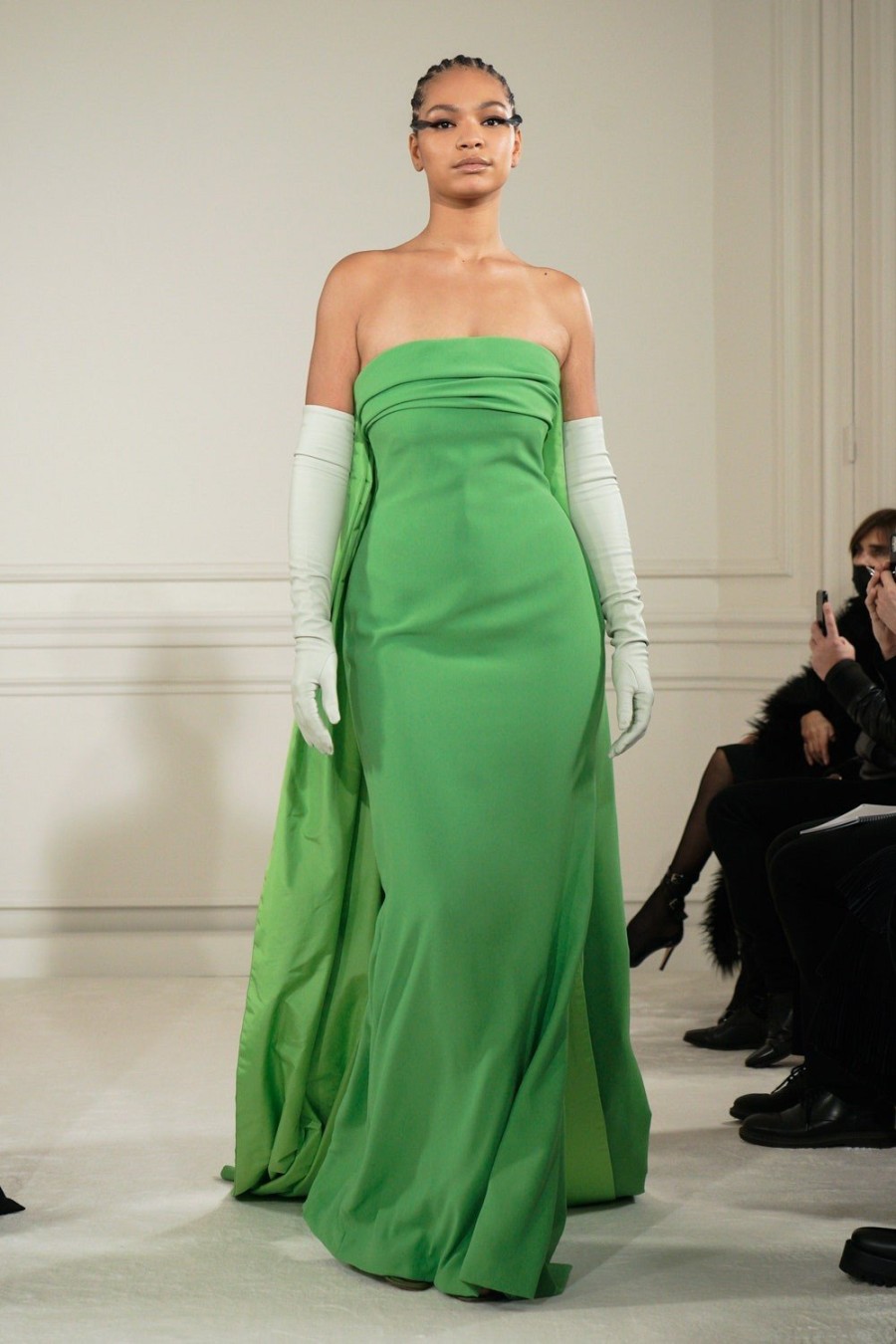 Maison Valentino: Πώς ο Pierpaolo Piccioli δημιούργησε Υψηλή Ραπτική για όλους- Φωτογραφία 53