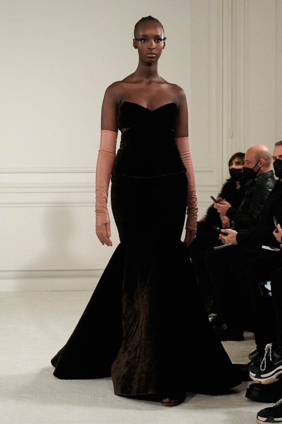 Maison Valentino: Πώς ο Pierpaolo Piccioli δημιούργησε Υψηλή Ραπτική για όλους- Φωτογραφία 56