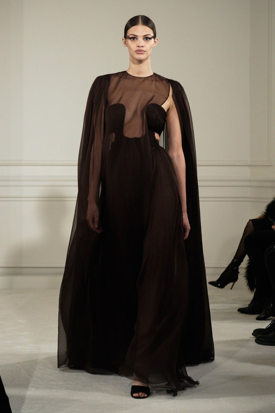 Maison Valentino: Πώς ο Pierpaolo Piccioli δημιούργησε Υψηλή Ραπτική για όλους- Φωτογραφία 57