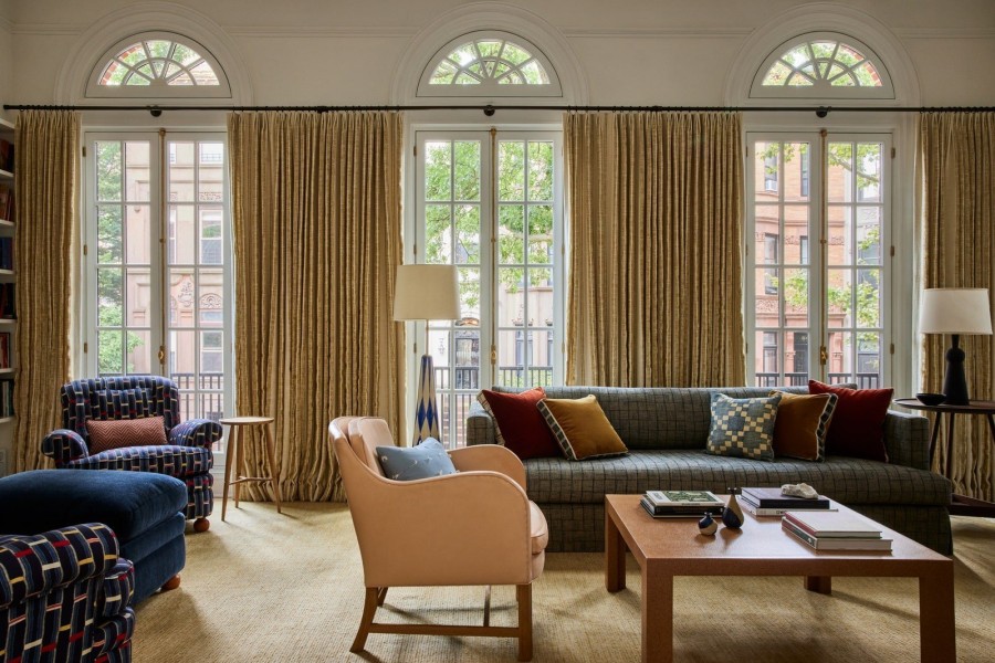 Μια floral κατοικία στο Brooklyn εξυμνεί τα χρώματα και την αισιοδοξία της άνοιξης- Φωτογραφία 2