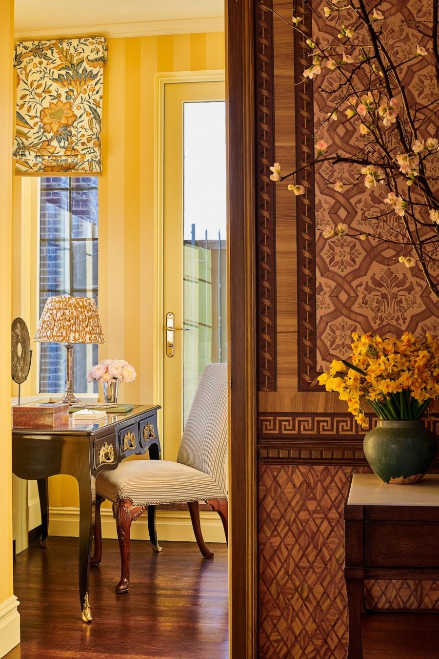 Πώς ένα διαμέρισμα στη Νέα Υόρκη «φέρνει» την άνοιξη μέσα από το design του- Φωτογραφία 1