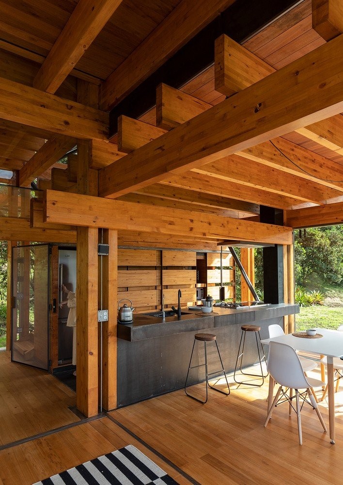 Πώς ένα forest house μετατρέπεται στο απόλυτο ησυχαστήριο- Φωτογραφία 3