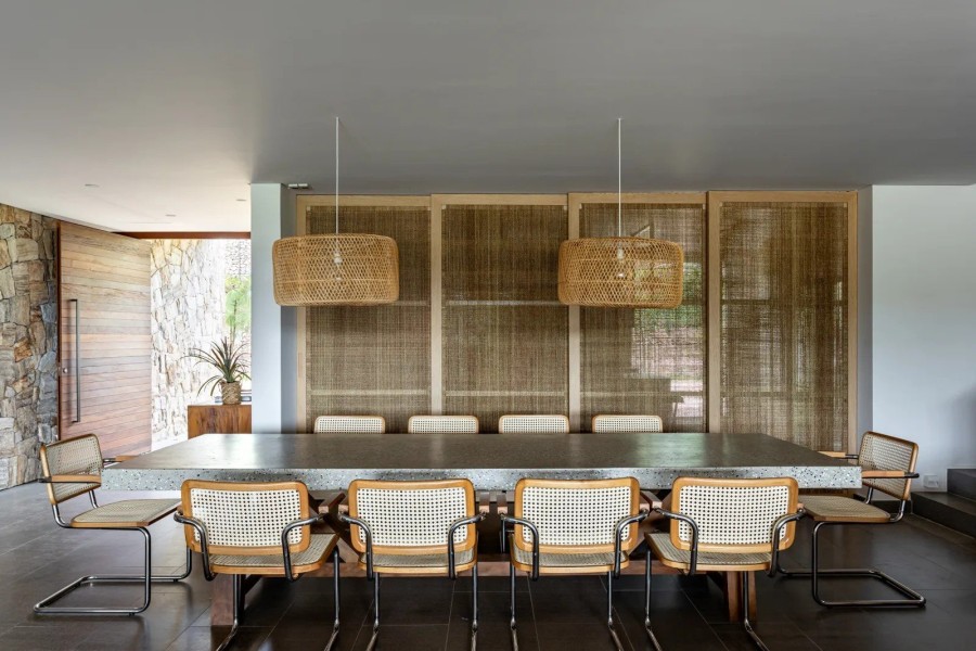 Down to earth: Πώς ένα vacation house εναρμονίζεται με το τροπικό σκηνικό τριγύρω του- Φωτογραφία 1