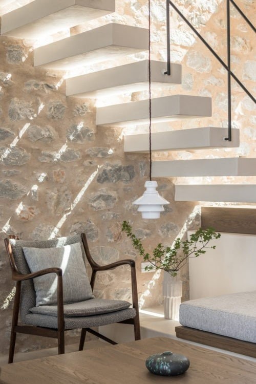 Ένα πέτρινο συγκρότημα κατοικιών στη Μάνη αναδεικνύει την απίστευτη γοητεία του τόπου- Φωτογραφία 1