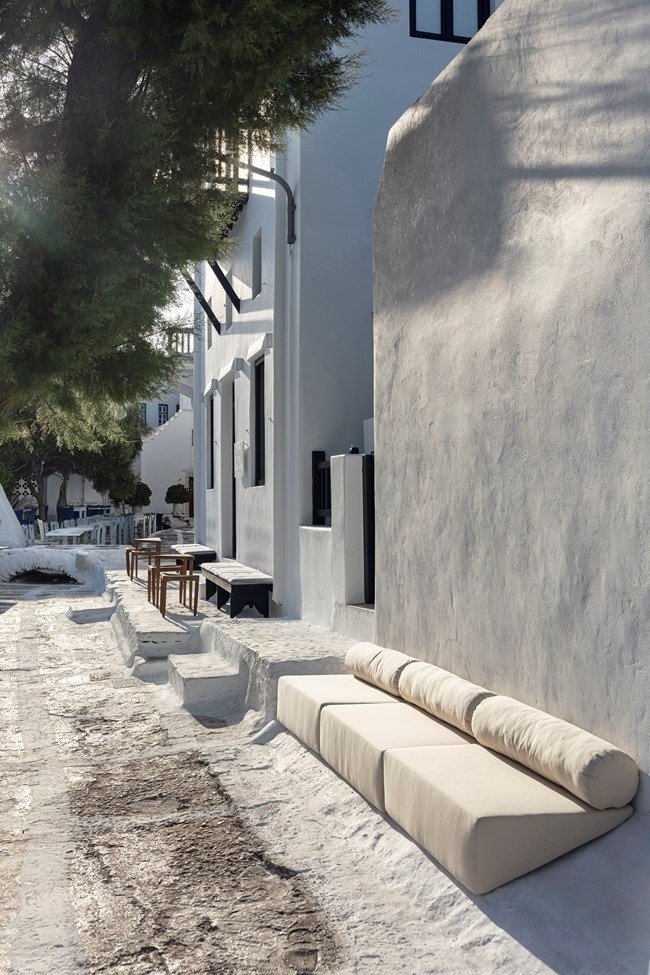 Το ολοκαίνουριο Café Parthenis στη Μύκονο αποτυπώνει την ουσία του κυκλαδίτικου καλοκαιριού- Φωτογραφία 2