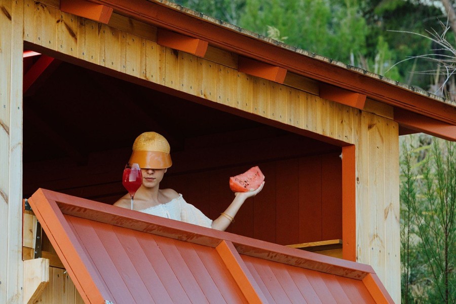 Η νέα καλοκαιρινή «επέμβαση» των designers CTRLZAK στη Χαλκιδική στέλνει ένα ηχηρό μήνυμα- Φωτογραφία 3