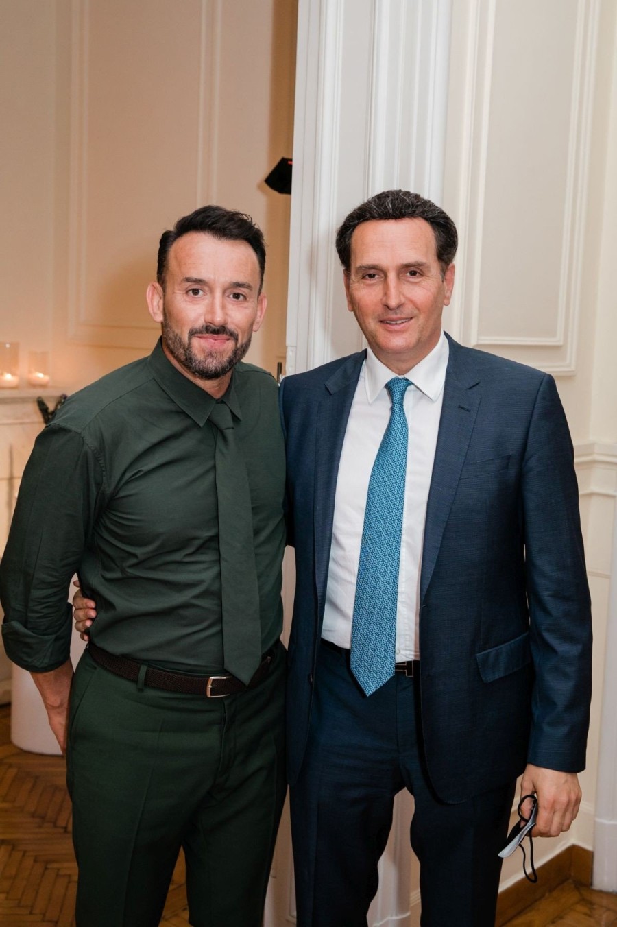 Up Close: Στα λαμπερά εγκαίνια της ατομικής έκθεσης της Caroline De Souza- Φωτογραφία 6