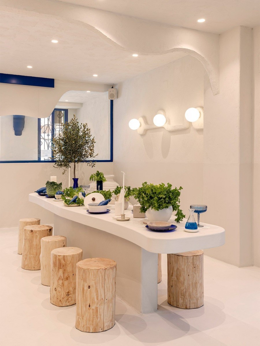 Greece is everywhere: Ένα street food restaurant στη Βαλένθια θυμίζει ελληνικό νησί- Φωτογραφία 1