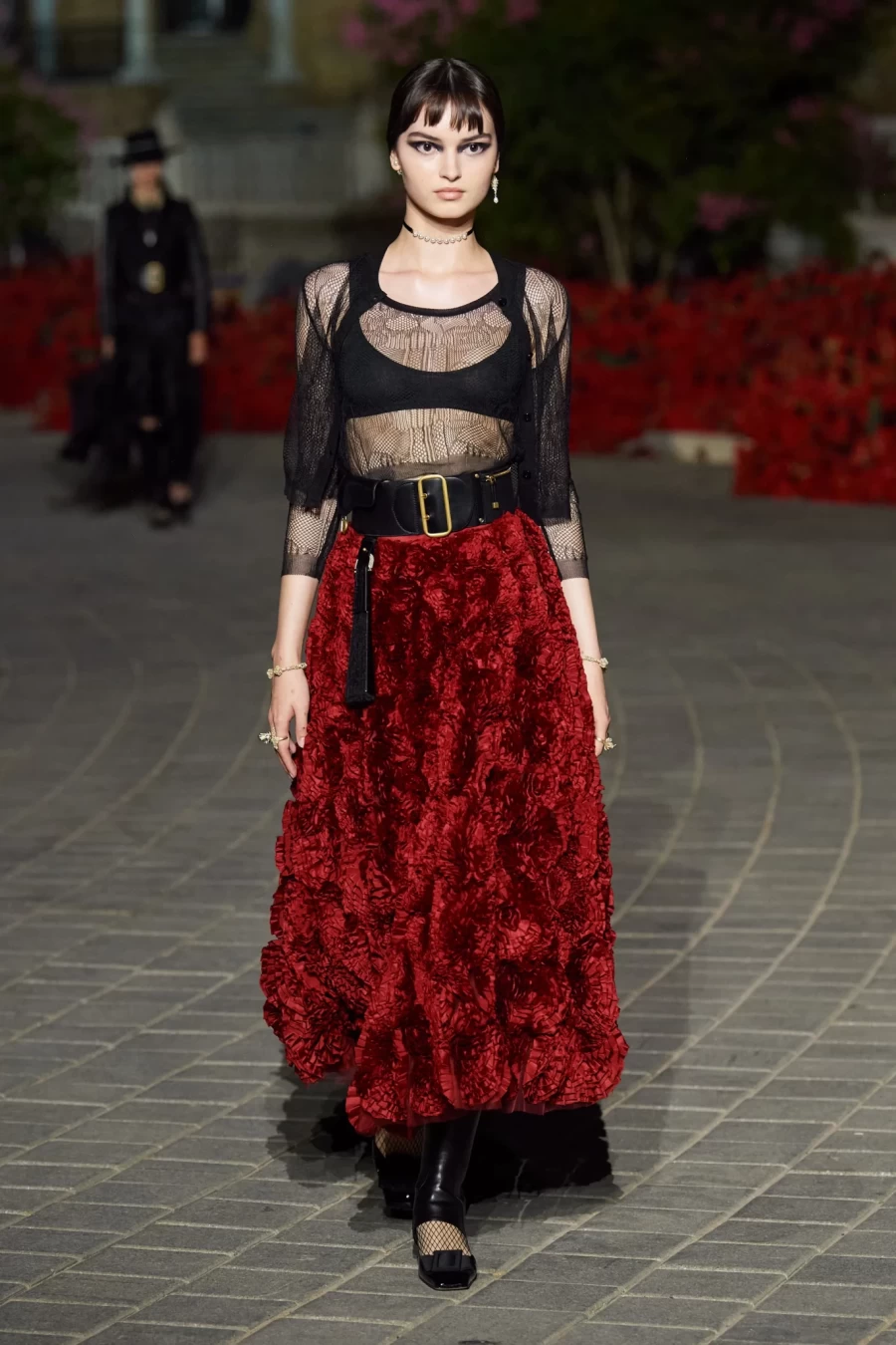 Dior Cruise 2023: Η Maria Grazia Chiuri παρουσίασε ένα show-ωδή στη Σεβίλλη με σιλουέτες εμπνευσμένες από το φλαμένκο- Φωτογραφία 39