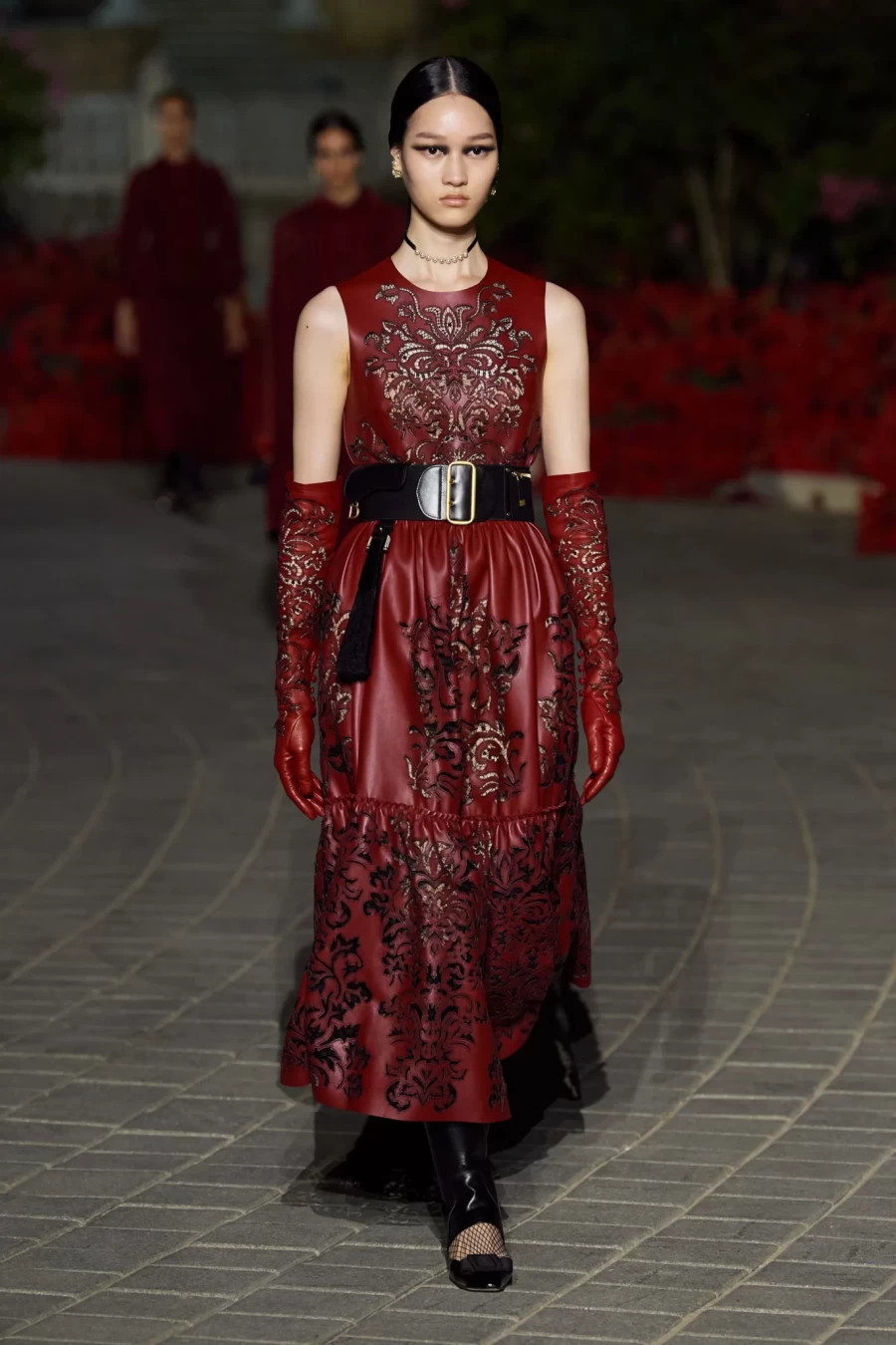 Dior Cruise 2023: Η Maria Grazia Chiuri παρουσίασε ένα show-ωδή στη Σεβίλλη με σιλουέτες εμπνευσμένες από το φλαμένκο- Φωτογραφία 42