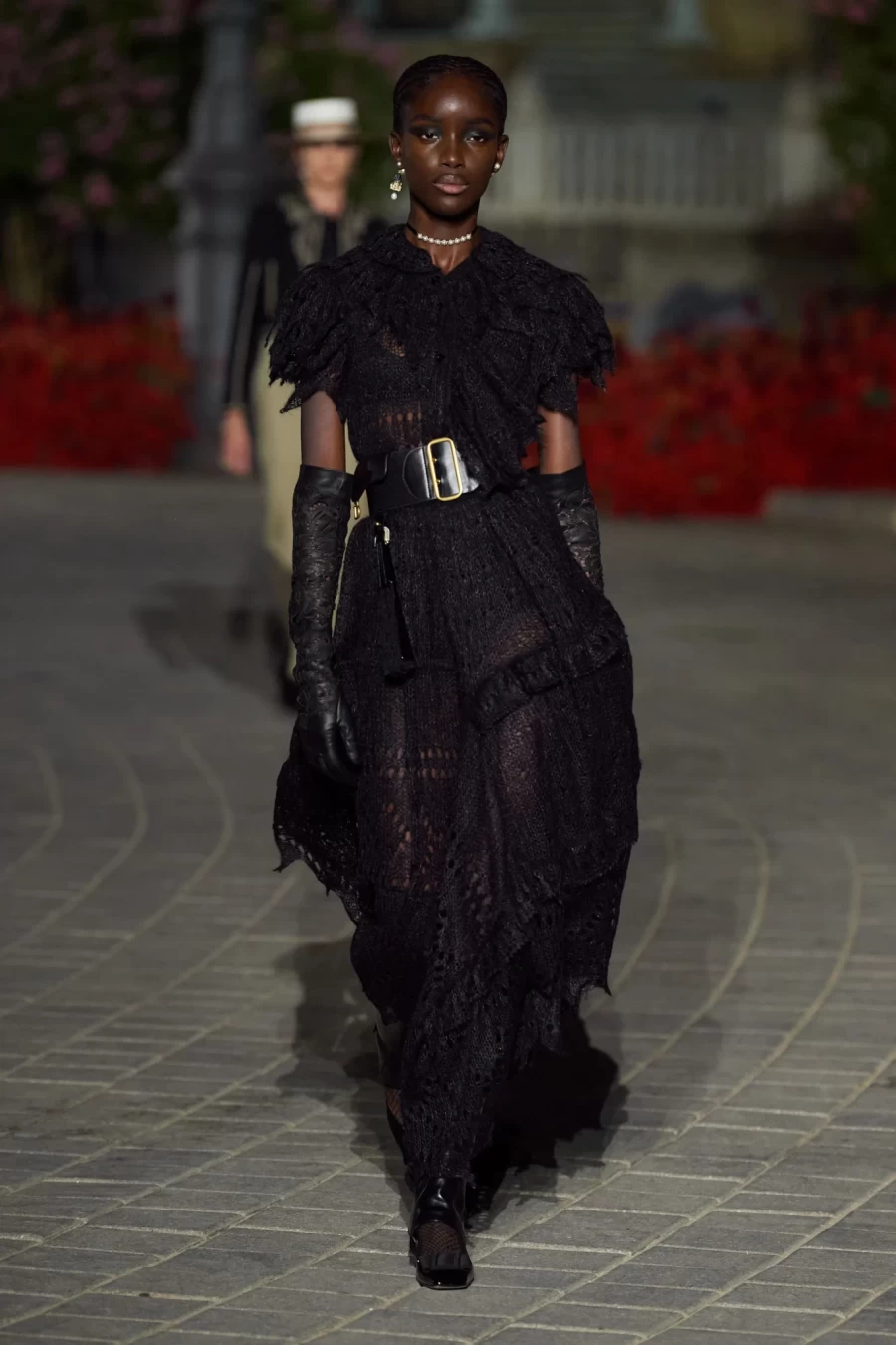 Dior Cruise 2023: Η Maria Grazia Chiuri παρουσίασε ένα show-ωδή στη Σεβίλλη με σιλουέτες εμπνευσμένες από το φλαμένκο- Φωτογραφία 71