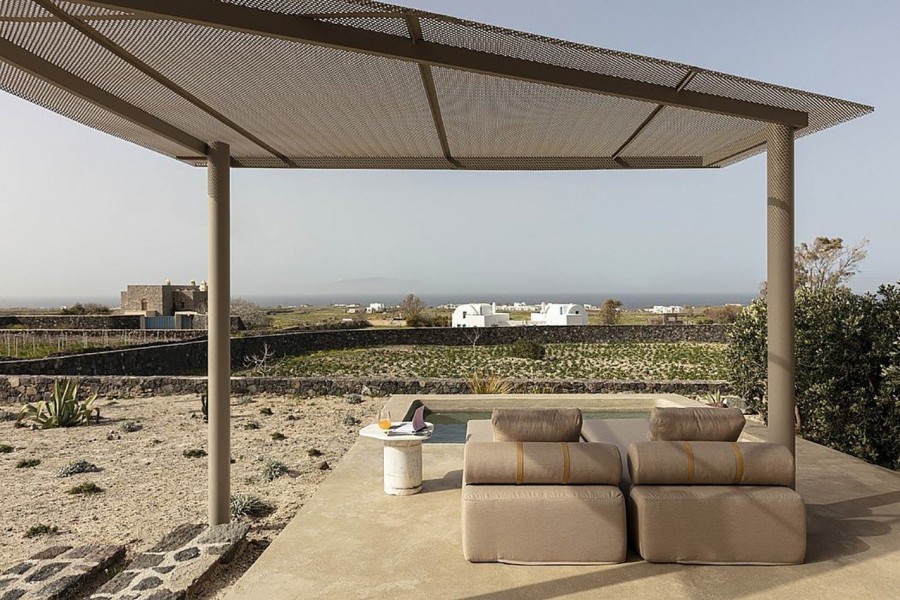 Το Monolithus house στη Σαντορίνη αποτελεί μια κατοικία - ωδή στην Κυκλαδίτικη αρχιτεκτονική - Φωτογραφία 7