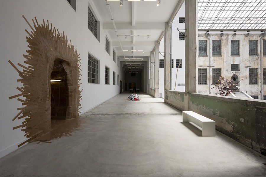 Dream On: Η νέα έκθεση του ΝΕΟΝ στο πρώην Δημόσιο Καπνεργοστάσιο παρουσιάζει έργα κορυφαίων καλλιτεχνών για 1η φορά - Φωτογραφία 3