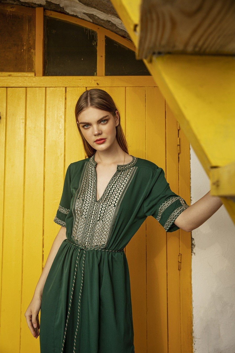 Μία promising fashion campaign που απογειώνει την ελληνική ομορφιά- Φωτογραφία 6