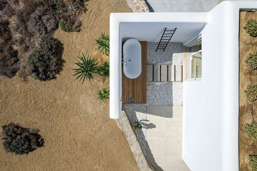 Μια εντυπωσιακή βίλα στη Μύκονο «ποντάρει» στο λευκό των Κυκλάδων και αποπνέει καλοκαιρινή αύρα- Φωτογραφία 3