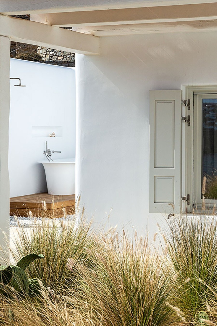 Μια εντυπωσιακή βίλα στη Μύκονο «ποντάρει» στο λευκό των Κυκλάδων και αποπνέει καλοκαιρινή αύρα- Φωτογραφία 5