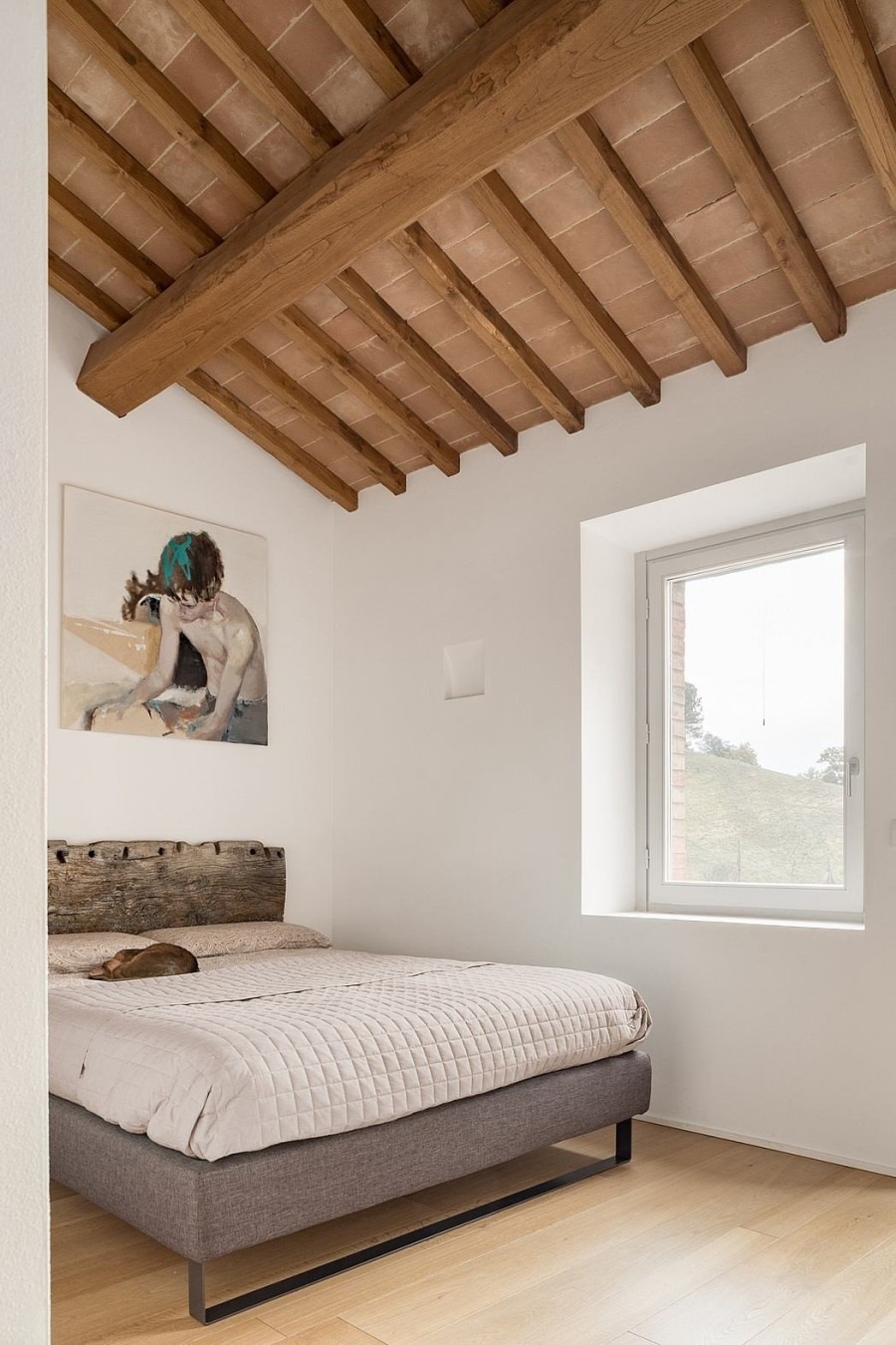 Δείτε πώς ένα πέτρινο αγροτόσπιτο στην Ιταλική εξοχή μετατράπηκε σε μια σύγχρονη κατοικία  - Φωτογραφία 2