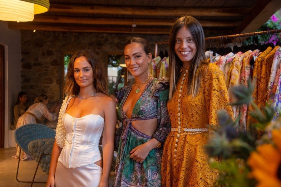 Το πιο fashionable cocktail party με κοσμοπολίτικο αέρα στο Nammos Village - Φωτογραφία 27