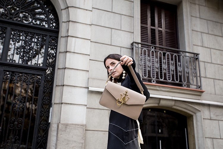 Η fashion blogger Ζήνα Χαρκοπλιά περιγράφει τις έννοιες της μόδας και του στιλ - Φωτογραφία 13