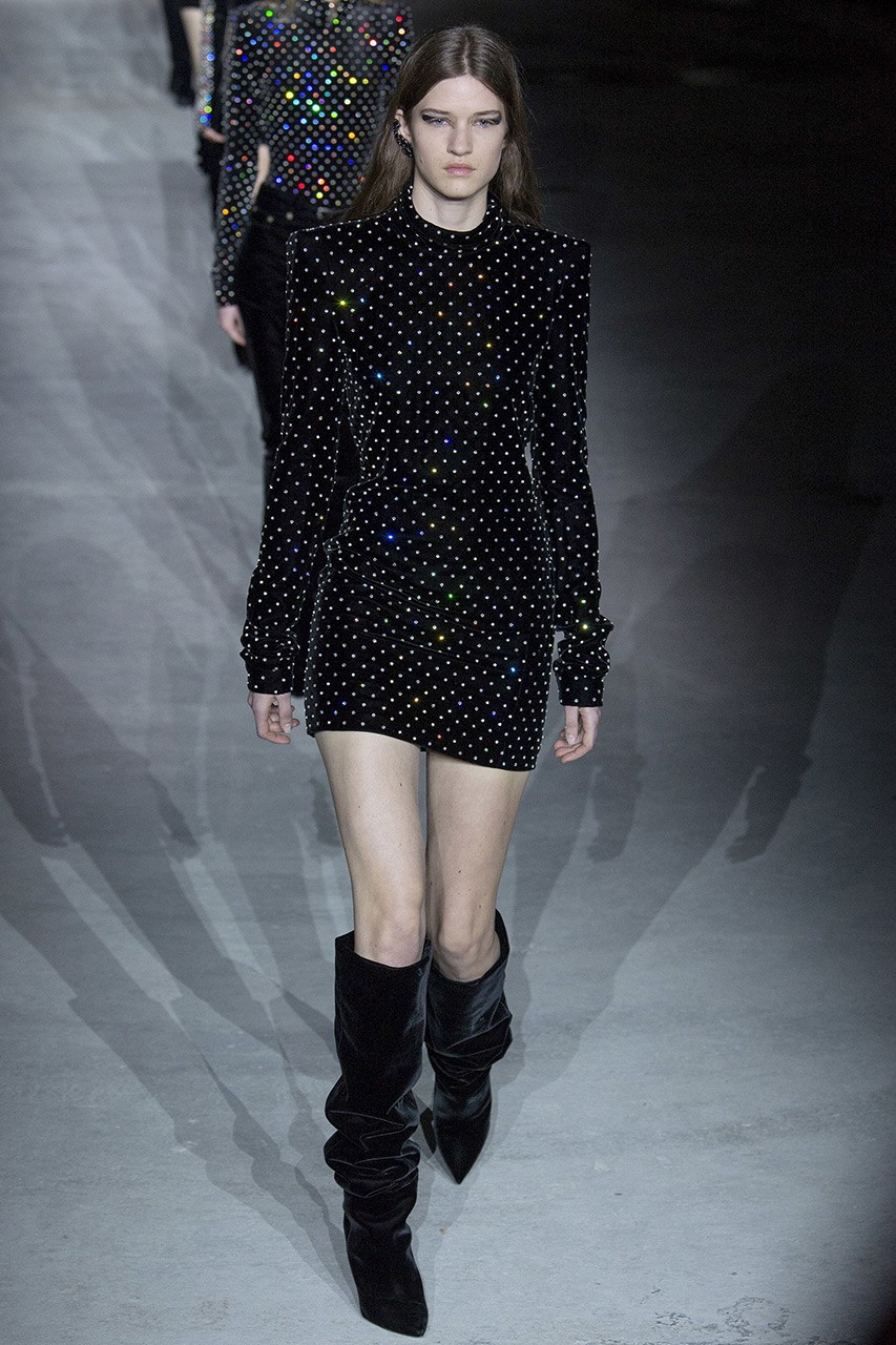 Το κλασικό polka dot στις FW17 πασαρέλες πιο ανανεωμένο από ποτέ - Φωτογραφία 1