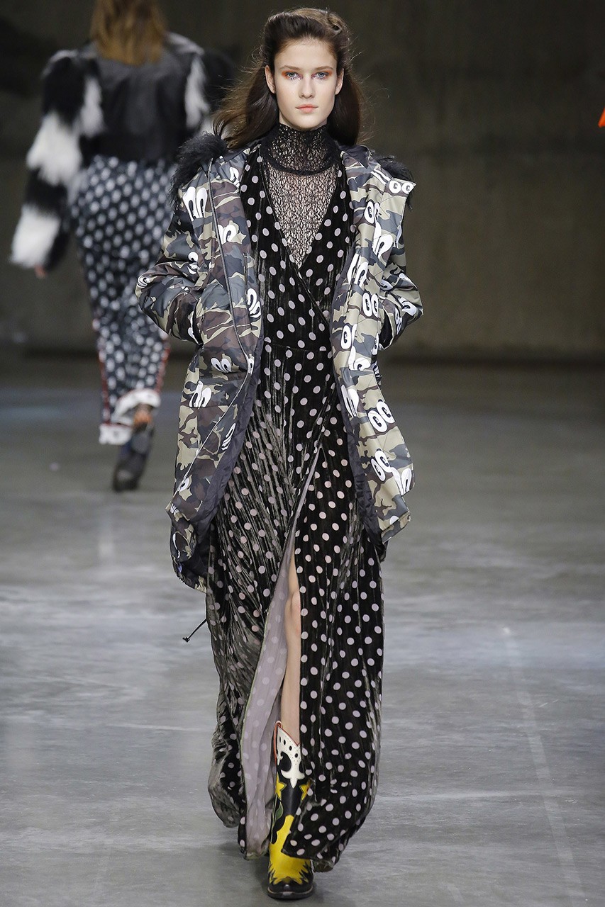 Το κλασικό polka dot στις FW17 πασαρέλες πιο ανανεωμένο από ποτέ - Φωτογραφία 5