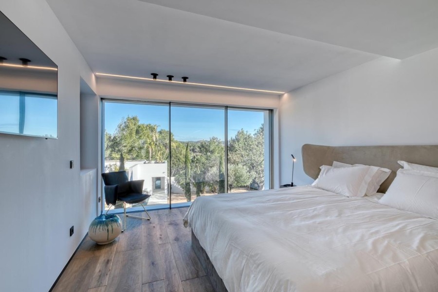 Μια βίλα στην Ibiza αποτελεί υπόδειγμα υψηλής αισθητικής κι εντυπωσιάζει με «ψευδαισθήσεις» στη διακόσμηση - Φωτογραφία 7