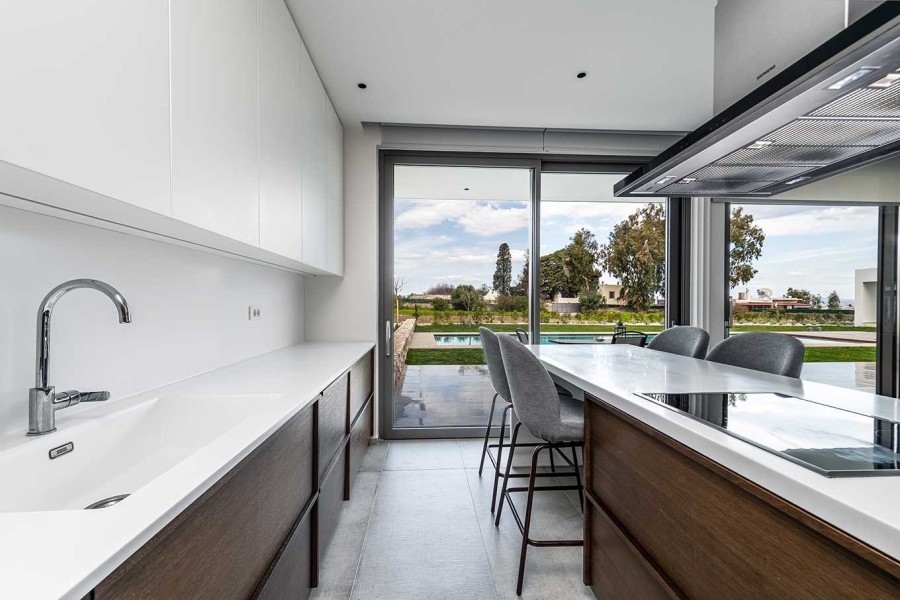 Μια άκρως μοντέρνα κατοικία στην Κω δίνει άλλη διάσταση στο καλοκαίρι - Φωτογραφία 2