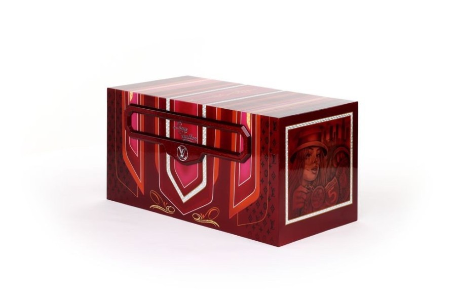 Η νέα έκθεση της Louis Vuitton στο Los Angeles τιμά το πιο iconic item του σπουδαίου ιδρυτή του οίκου- Φωτογραφία 7