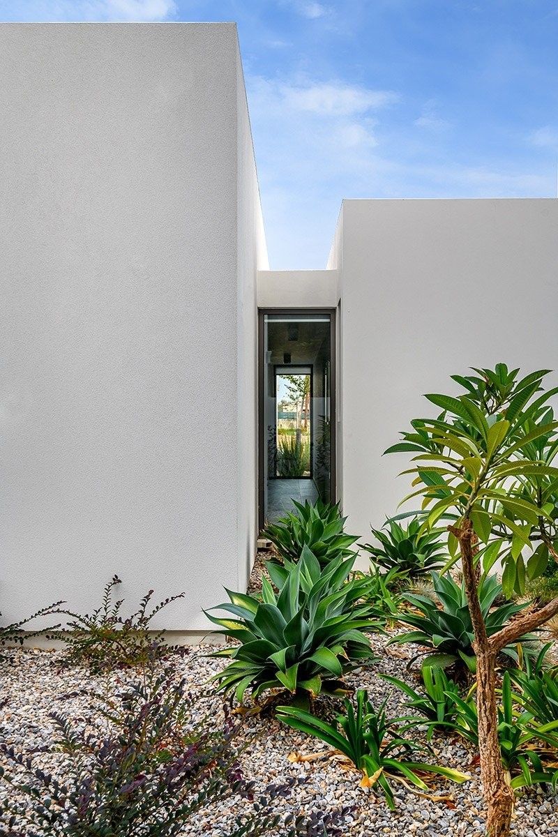 Μια άκρως μοντέρνα κατοικία στην Κω δίνει άλλη διάσταση στο καλοκαίρι - Φωτογραφία 1