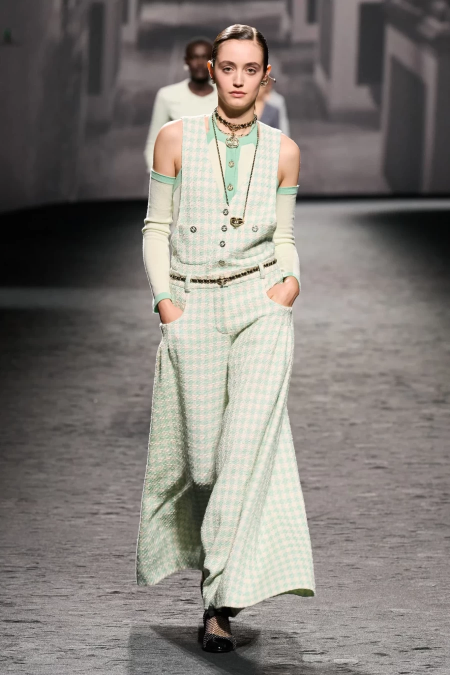 PFW: Η Virginie Viard χάρισε στη γυναίκα της Chanel τη λάμψη που της αξίζει- Φωτογραφία 4