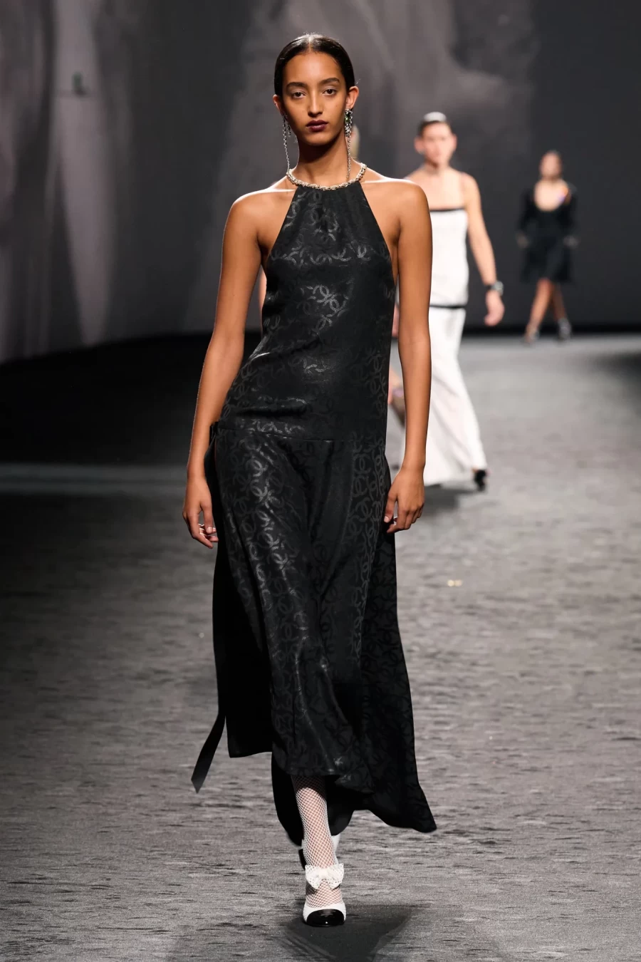 PFW: Η Virginie Viard χάρισε στη γυναίκα της Chanel τη λάμψη που της αξίζει- Φωτογραφία 10