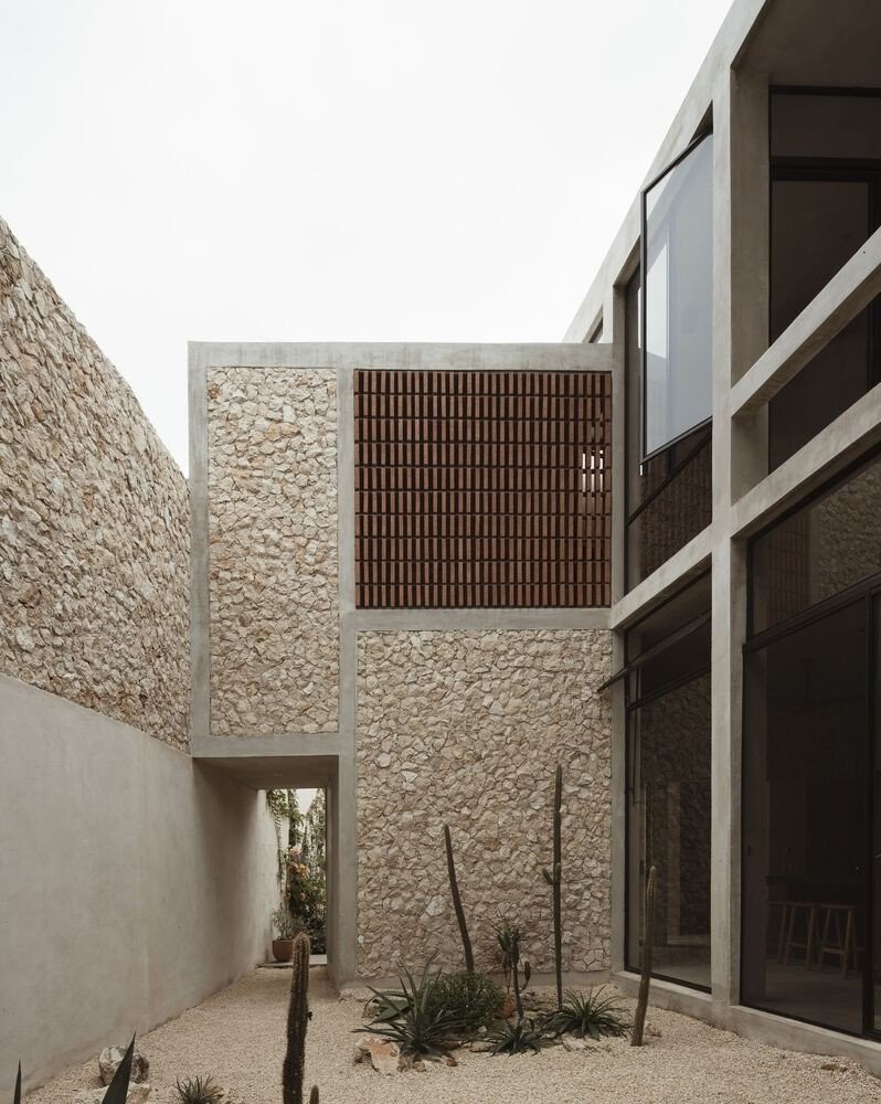 Μια πέτρινη κατοικία στο Μεξικό απογειώνει την eclectic διακόσμηση- Φωτογραφία 1