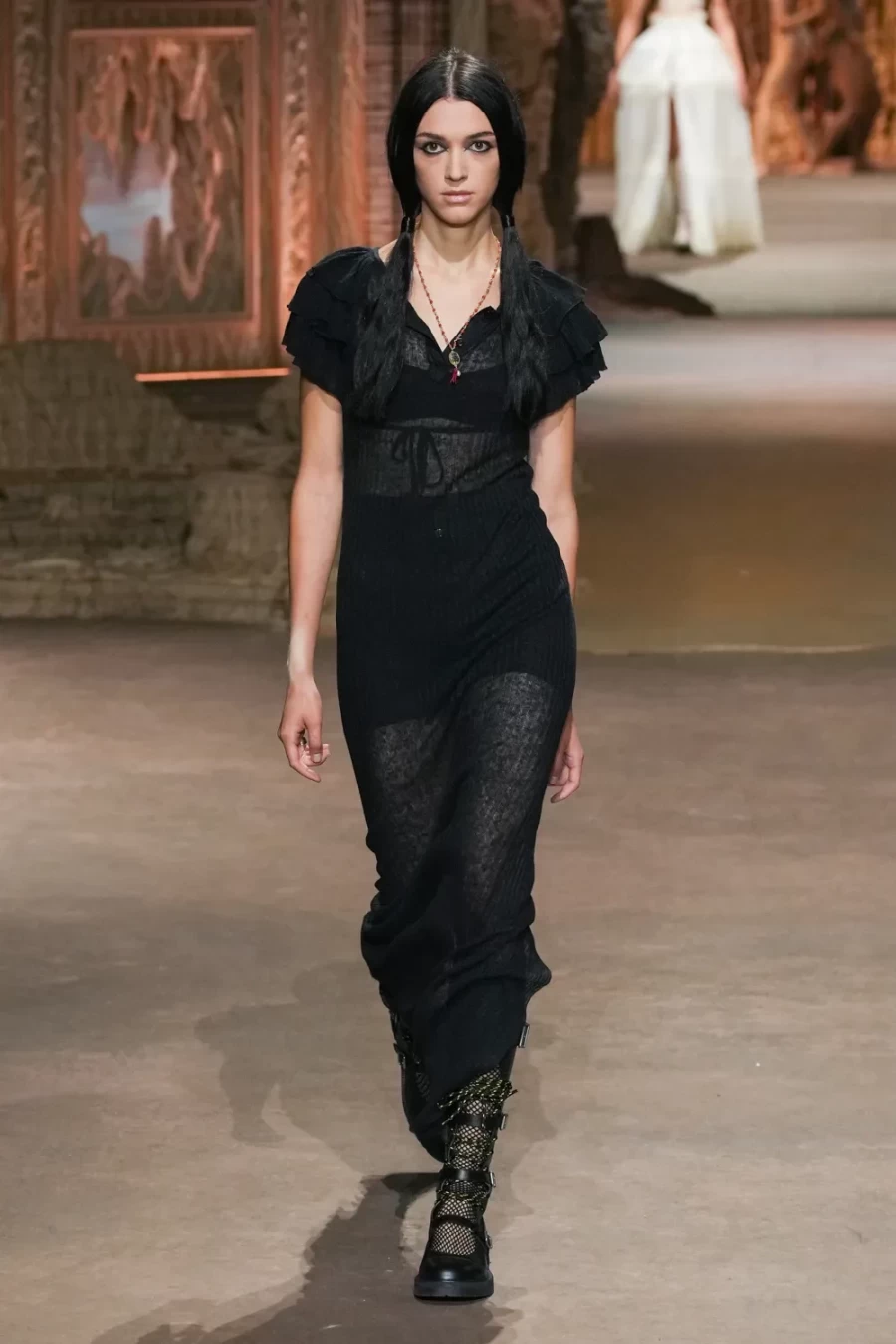 H Paris Fashion Week σήκωσε αυλαία μ' ένα καθηλωτικό show από τον οίκο Dior- Φωτογραφία 9