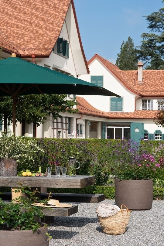 Η ονειρεμένη ιστορική κατοικία «Landgut» στην Ελβετία εκπέμπει αυθεντική αρχοντιά - Φωτογραφία 1