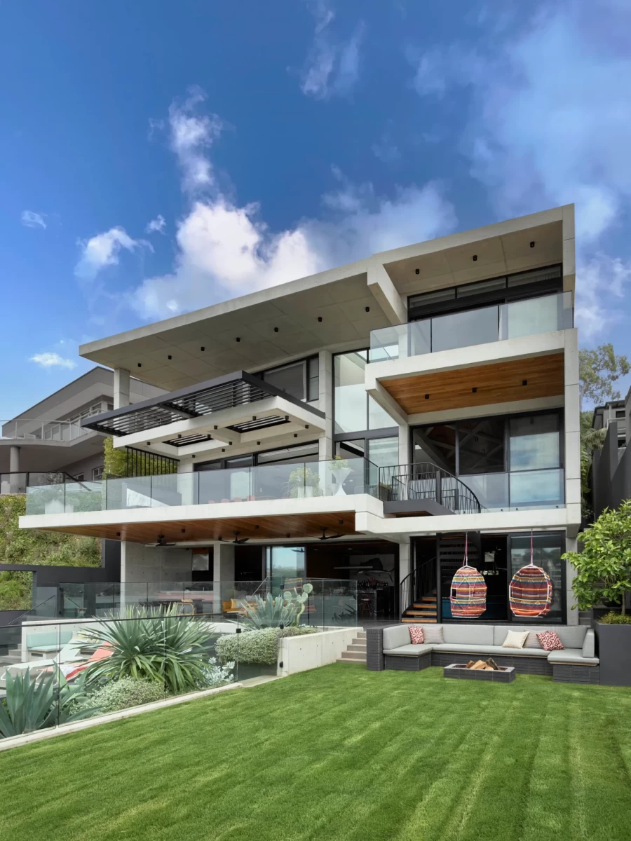 Περιηγηθείτε σε μια τροπική τριώροφη κατοικία με αέρα μοντερνισμού στην προκυμαία του Sydney- Φωτογραφία 8