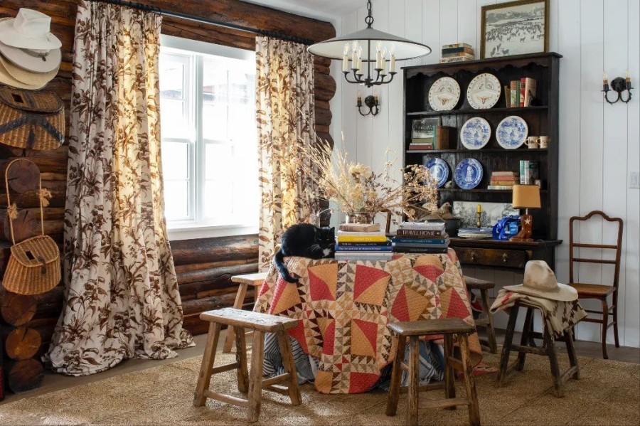 Δείτε πώς μια ξύλινη κατοικία στο Wyoming μετατράπηκε σε χριστουγεννιάτικο παράδεισο- Φωτογραφία 4