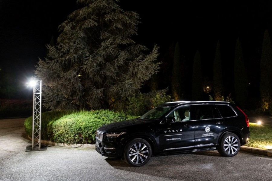 Λάμψη και μαγευτική ατμόσφαιρα στο pre-Christmas Champagne Gala του Συλλόγου Φίλων του Κολλεγίου Ανατόλια - Φωτογραφία 60