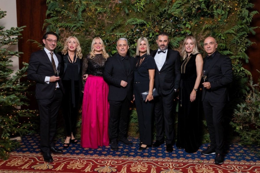 Λάμψη και μαγευτική ατμόσφαιρα στο pre-Christmas Champagne Gala του Συλλόγου Φίλων του Κολλεγίου Ανατόλια - Φωτογραφία 36