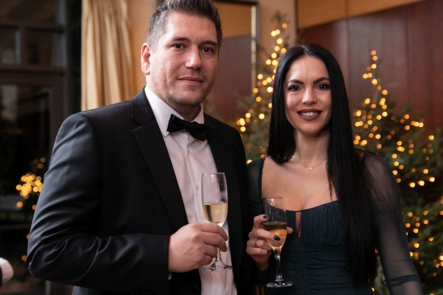 Λάμψη και μαγευτική ατμόσφαιρα στο pre-Christmas Champagne Gala του Συλλόγου Φίλων του Κολλεγίου Ανατόλια - Φωτογραφία 22